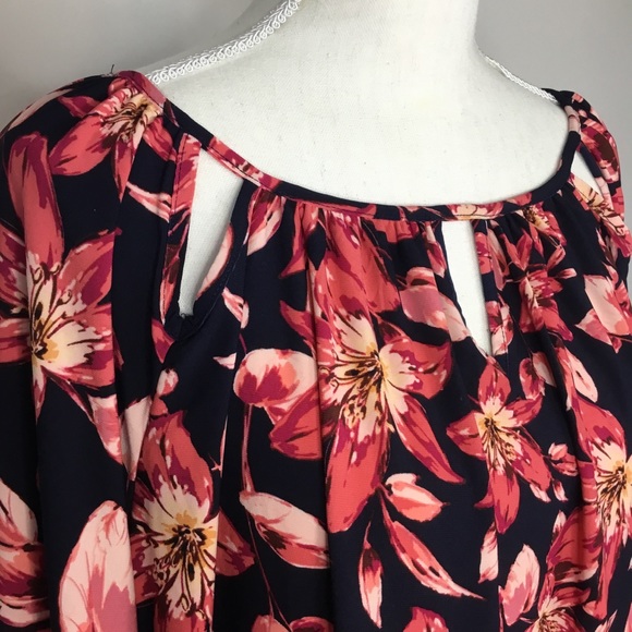 Roz & Ali floral blouse - Picture 2 of 7